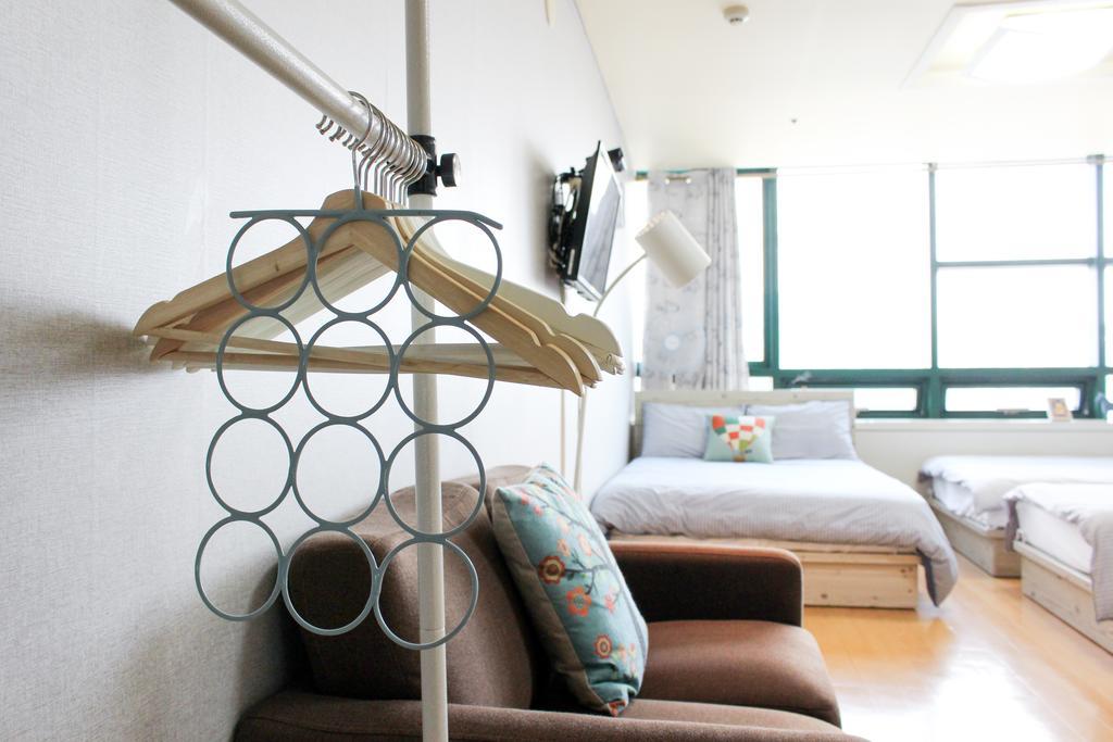 Sam Hongdae Hostel *